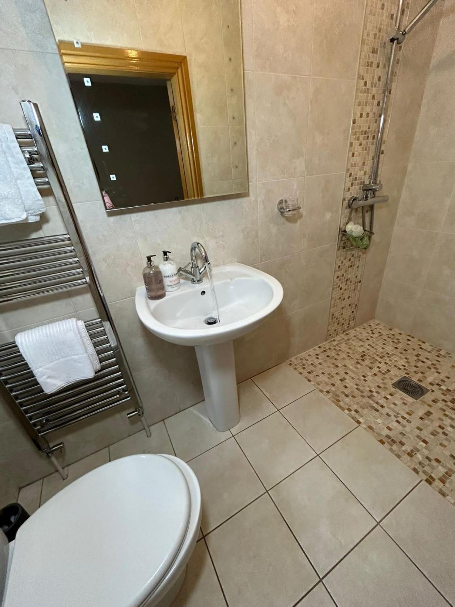 Dunhill Cottage B&B Hillsborough Quarto foto